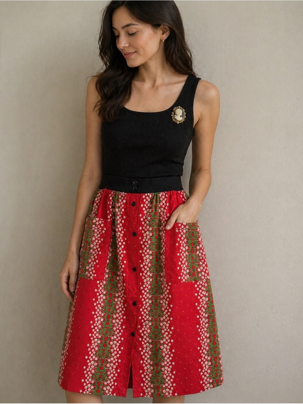 Vintage 70s Cotton Skirt | Elastic Waist Front Patch Pockets and Snaps Closure